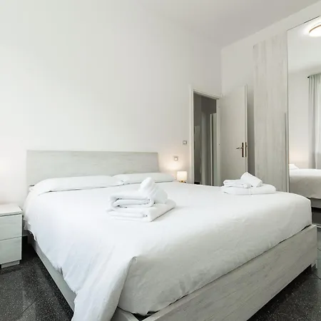Cozy Apartment, 400m From Beaches And Sea Апартаменты Генуя
